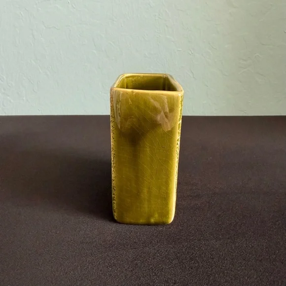 Ecuadorean Ceramic Utensil Holder - Picture 4 of 9